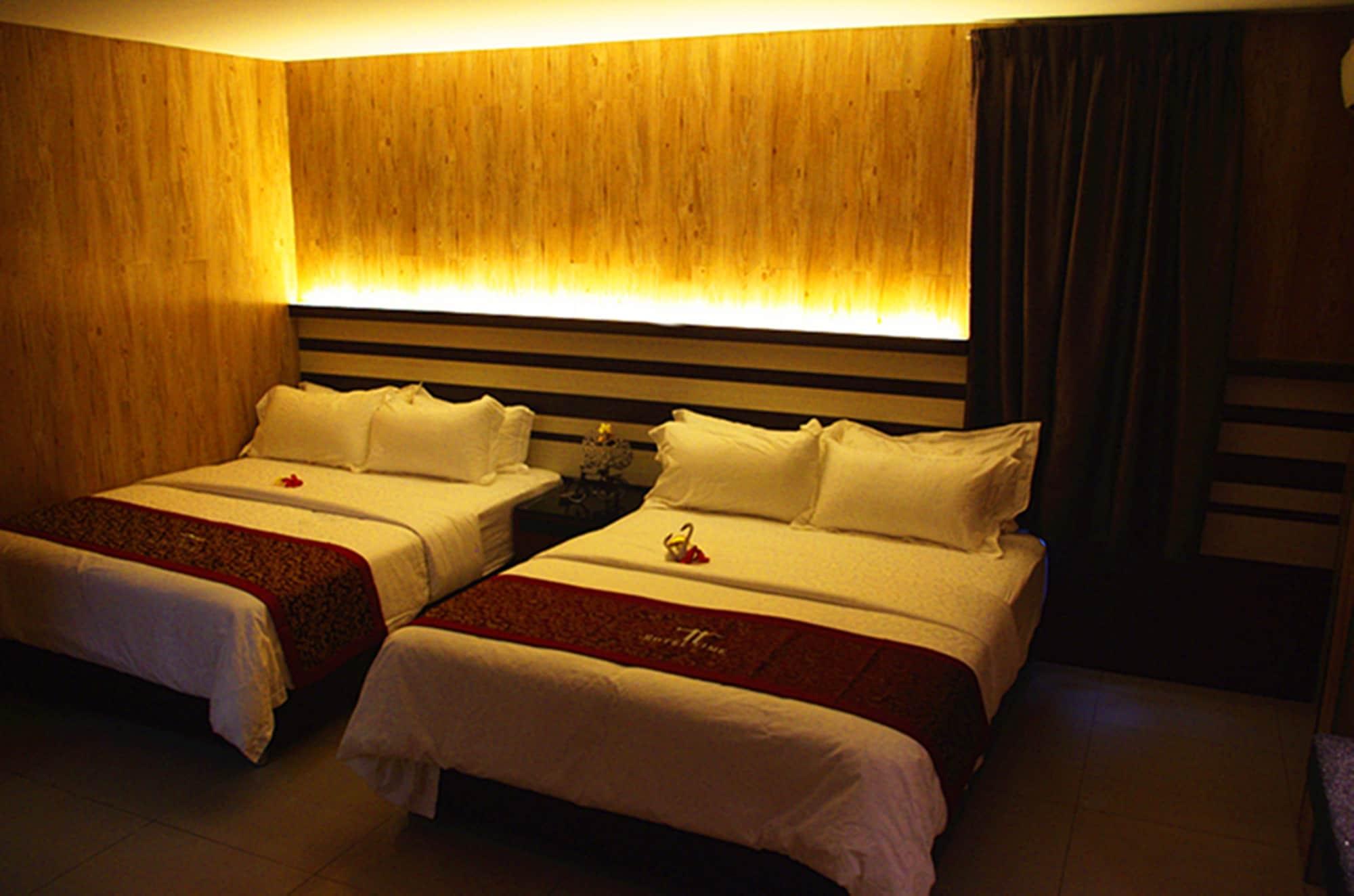 Hotel Time Джохор Бахру Екстериор снимка