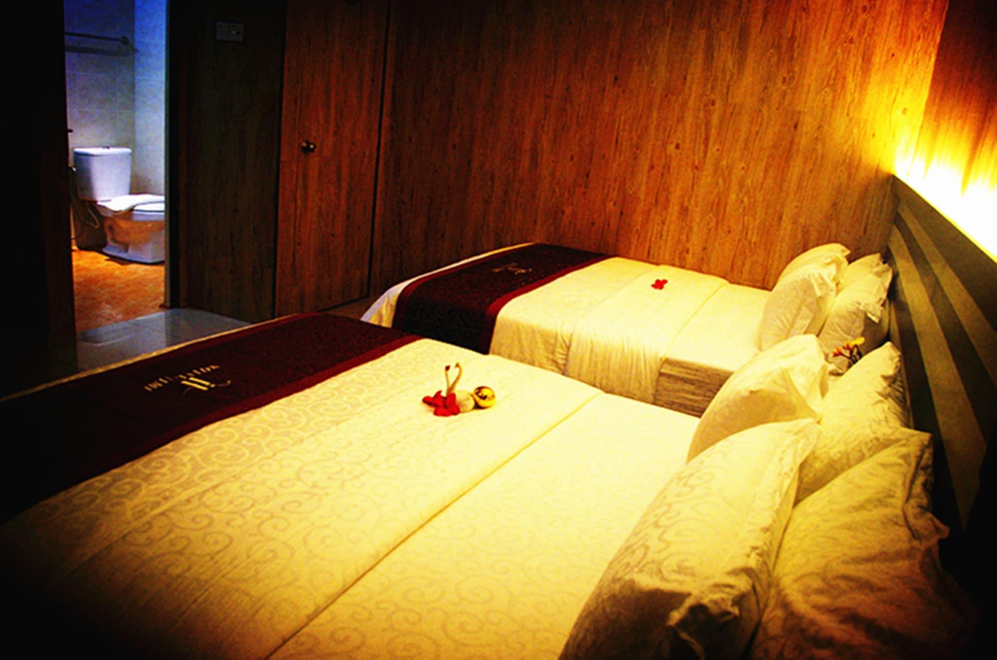 Hotel Time Джохор Бахру Екстериор снимка