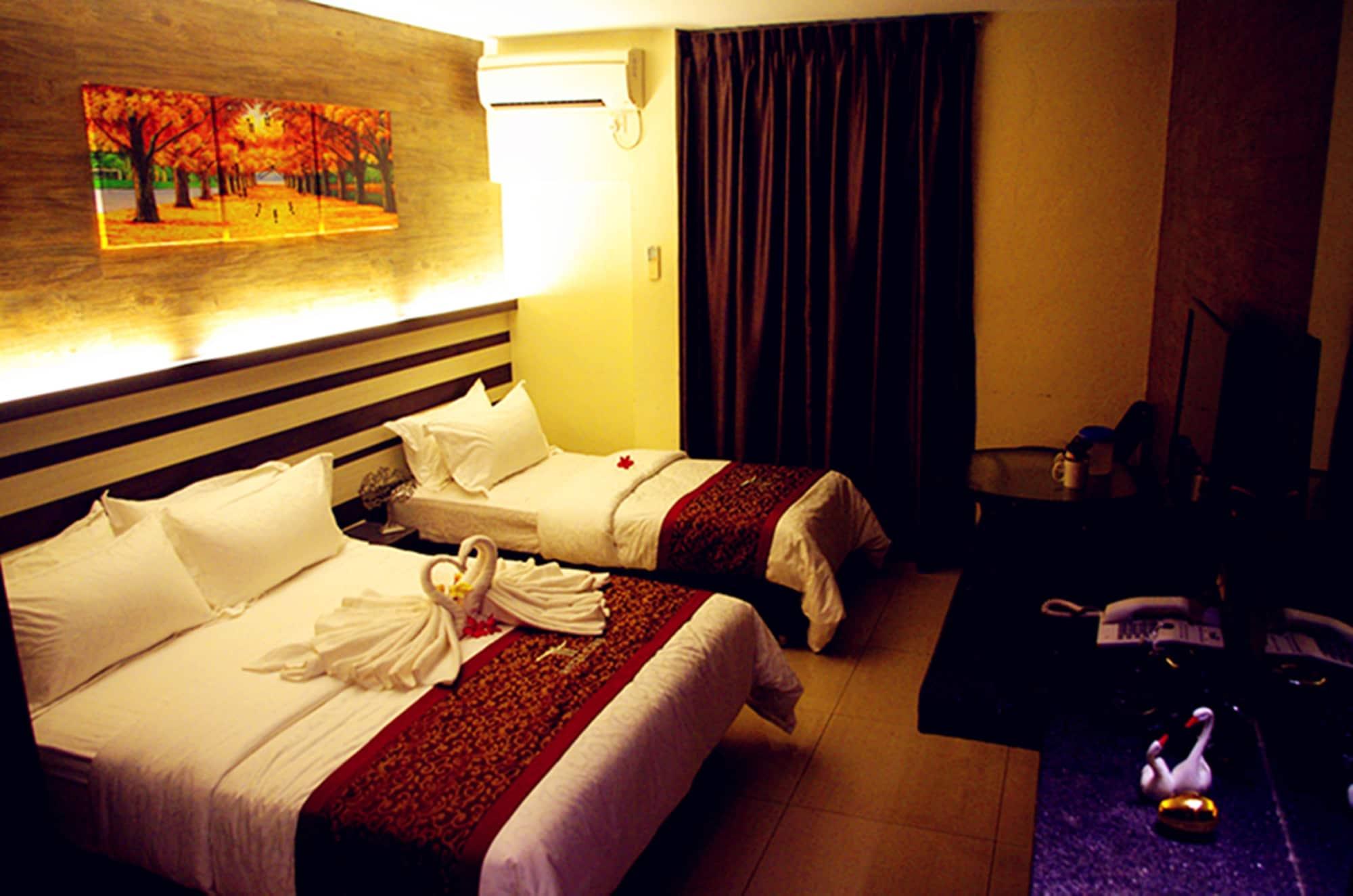 Hotel Time Джохор Бахру Екстериор снимка