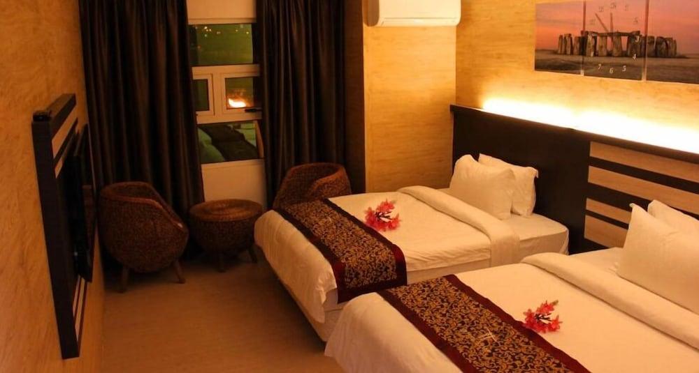 Hotel Time Джохор Бахру Екстериор снимка