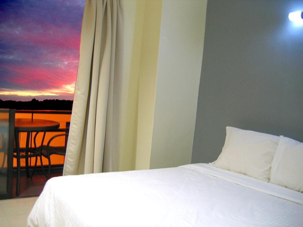 Hotel Time Джохор Бахру Стая снимка